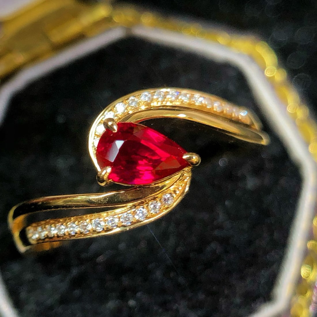 14k Gold 0.48 Ctw Natural Ruby & Diamond Ring - 3