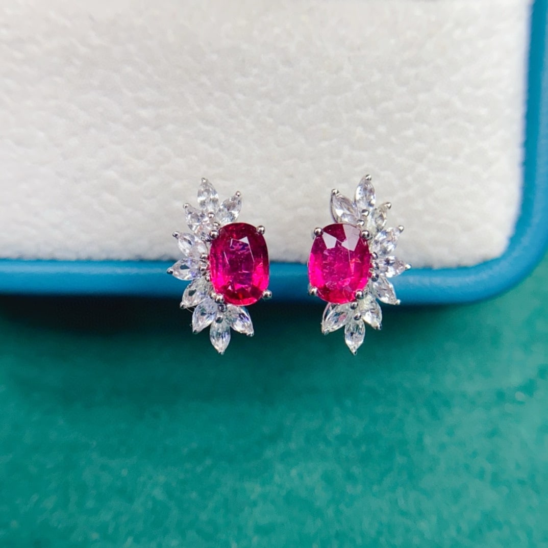 14k Gold 1.61 Ctw Natural Tourmaline & Diamond Earrings: Ref:230936410 // gold content:14k gold // main gemstone:tourmaline // shape:oval // carat weight:0. 9ct // color:red // treatment:natural // // adjacent gemstone 2 : diamond // shape:marquise //
