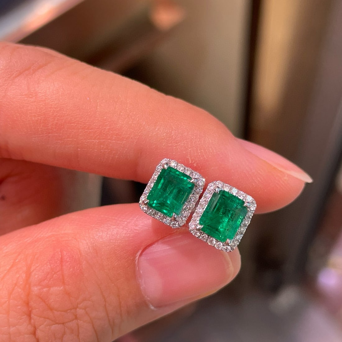 14k Gold 1.96 Ctw Vivid Green Natural Emerald & Diamond Earrings - 3