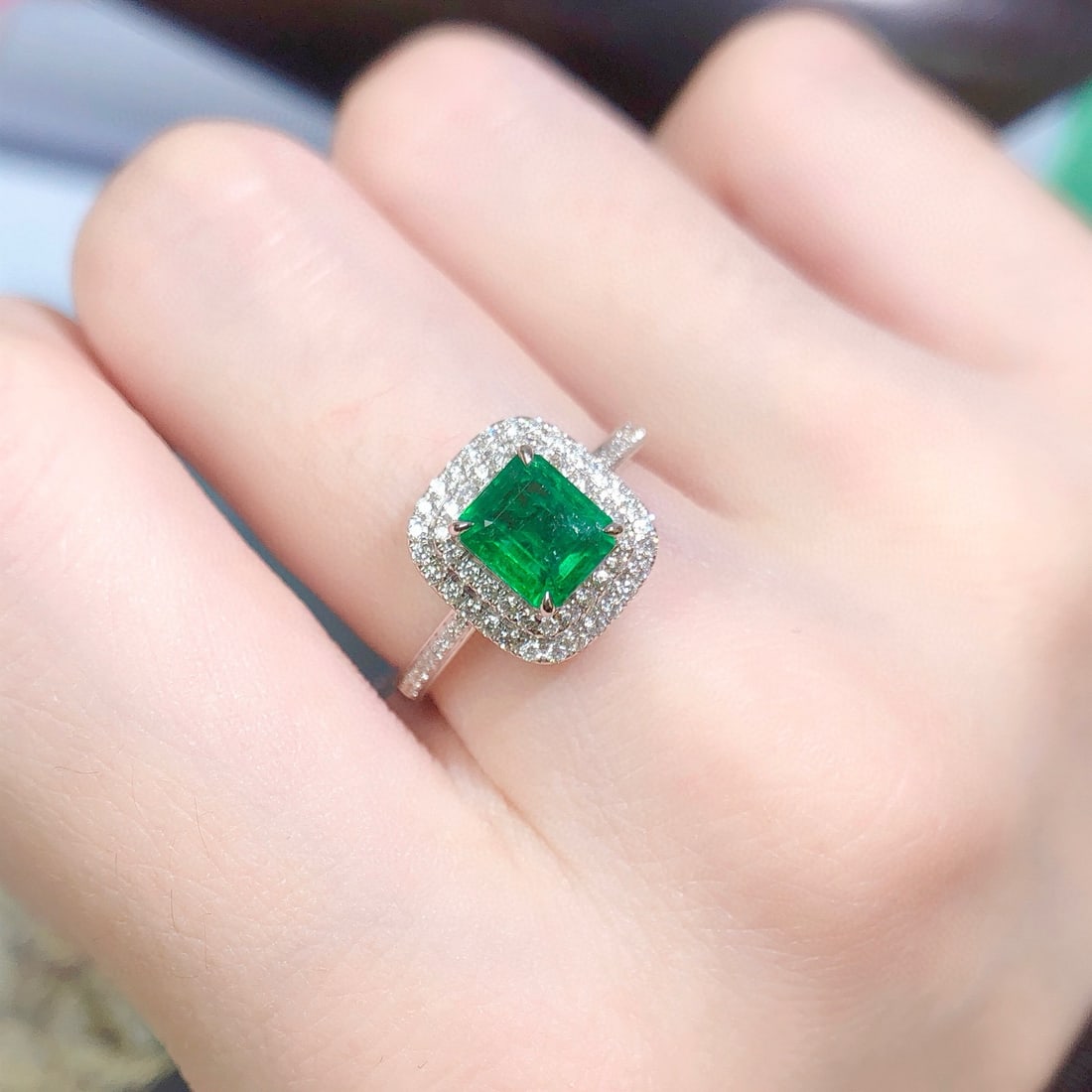 14k Gold 1.52 Ctw Vivid Green Natural Emerald & Diamond Ring - 6