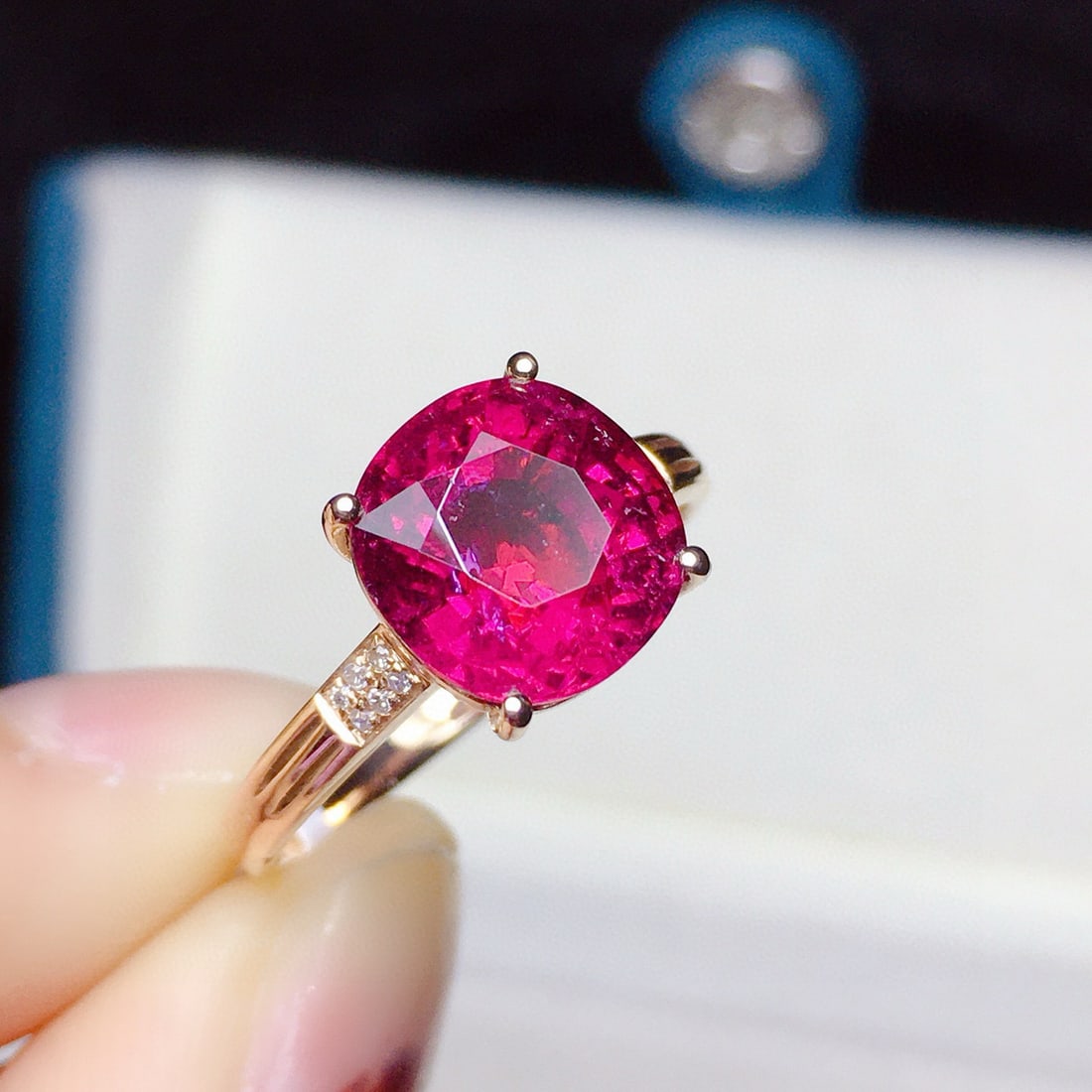 14k Gold 3.1 Ct Natural Tourmaline & Diamond Ring - 4