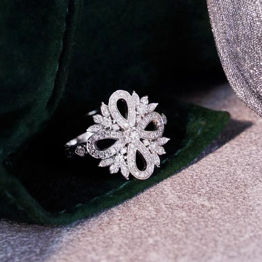 14k Gold 0.6 Ct Natural H Diamond Ring - 3