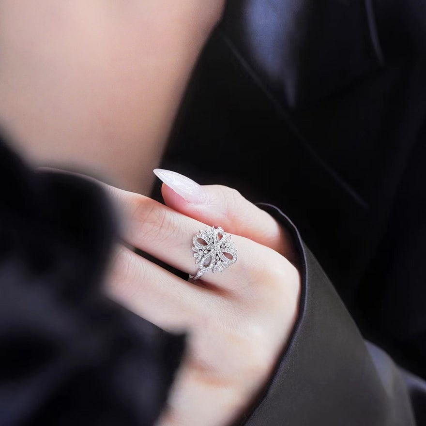 14k Gold 0.6 Ct Natural H Diamond Ring - 4