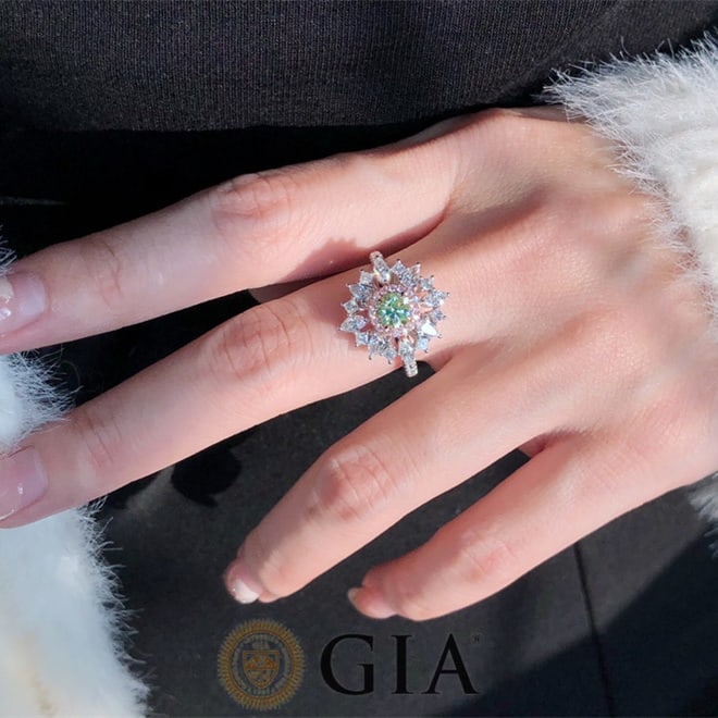 Gia Certified 14k Gold 2.60 Ctw Natural Green Diamond & Diamond Ring - 3