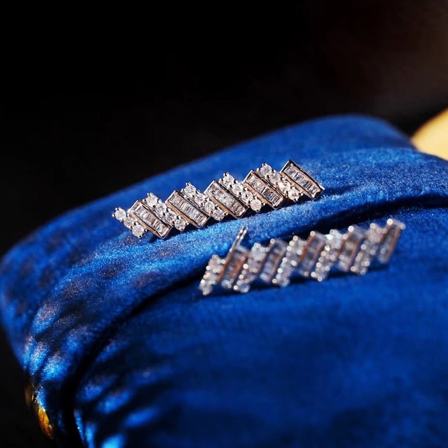 14k Gold 0.68 Ct Natural H Diamond Earrings - 8