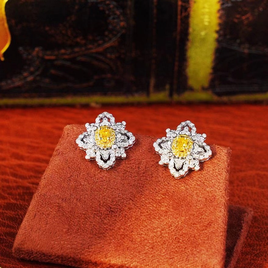 14k Gold 0.7 Ct Natural Color Diamond Earrings - 3