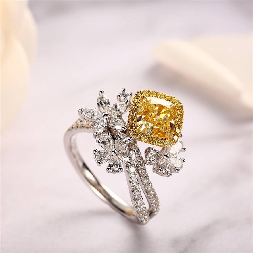 14k Gold 1 Ct Natural Yellow Diamond & Diamond Ring: Ref:230939069 // gold content:14k gold // ring size:7. 25us // // main gemstone:yellow diamond // shape:cushion // carat weight:1ct // color:yellow // treatment:natural // // adjacent gemstone 2 :