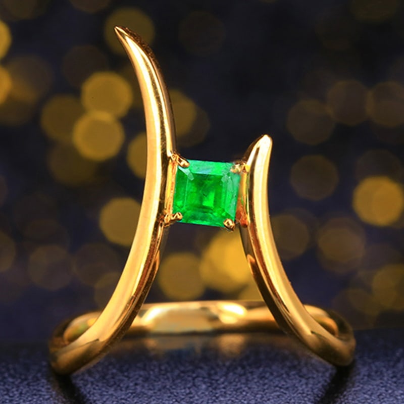14k Gold 0.44 Ct Vivid Green Natural Emerald Ring: Ref:230939102 // gold content:14k gold // ring size:7. 25us // // main gemstone:emerald // shape:octagonal // carat weight:0. 44ct // color:vivid green // treatment:natural // Condition: NewLow