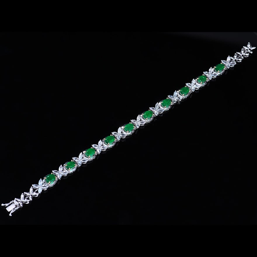 14k Gold 8.44 Ctw Vivid Green Natural Emerald & Sapphire Bracelet - 7