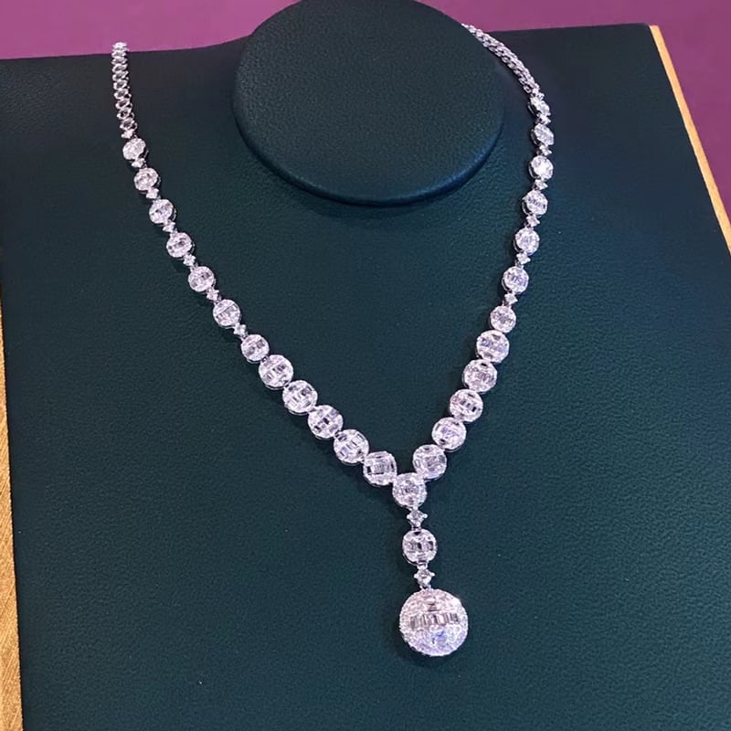 14k Gold 3.5 Ct Natural H Diamond Necklace: Ref:230939121 // gold content:14k gold // main gemstone:diamond // shape:multiply // carat weight:3. 5ct // clarity grade:vs-si // color:h // treatment:natural // Condition: NewLow Estimate: