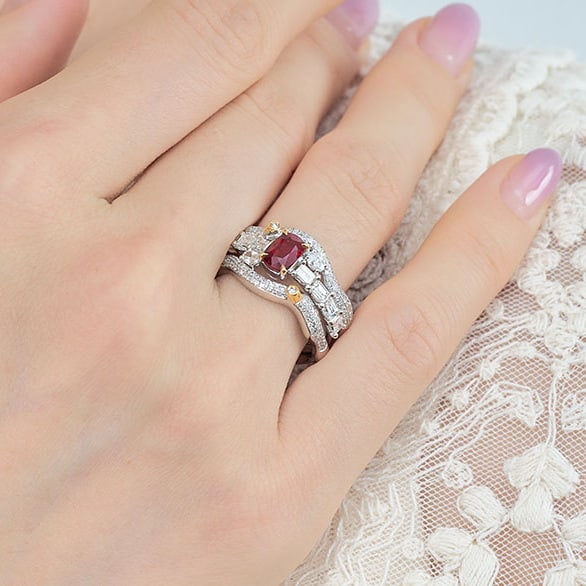 14k Gold 1.99 Ctw Natural Ruby & Diamond Ring - 2