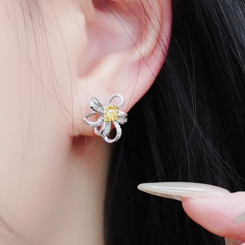 14k Gold 0.7 Ct Natural Color Diamond Earrings - 7