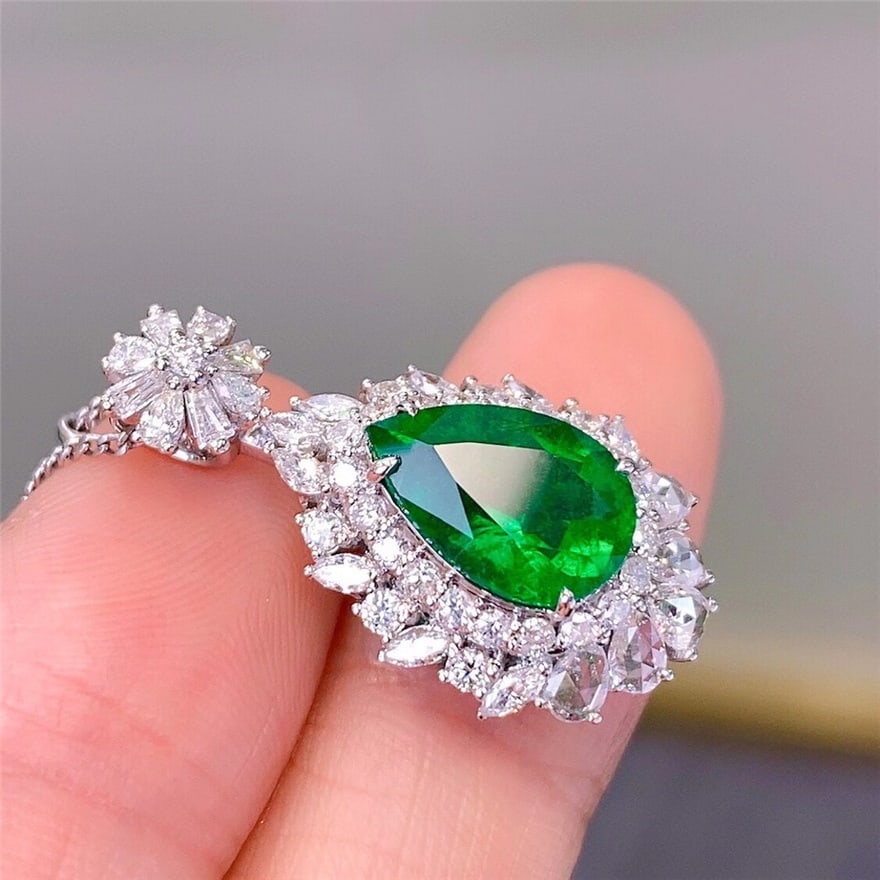 14k Gold 2.6 Ct Vivid Green Natural Emerald & Diamond Pendant( Without Chain ) - 4