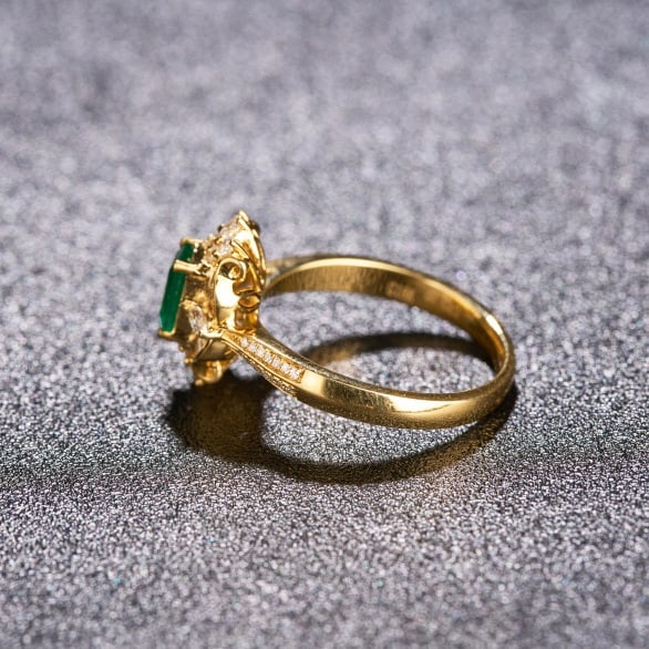 14k Gold 0.91 Ctw Vivid Green Natural Emerald & Diamond Ring - 5