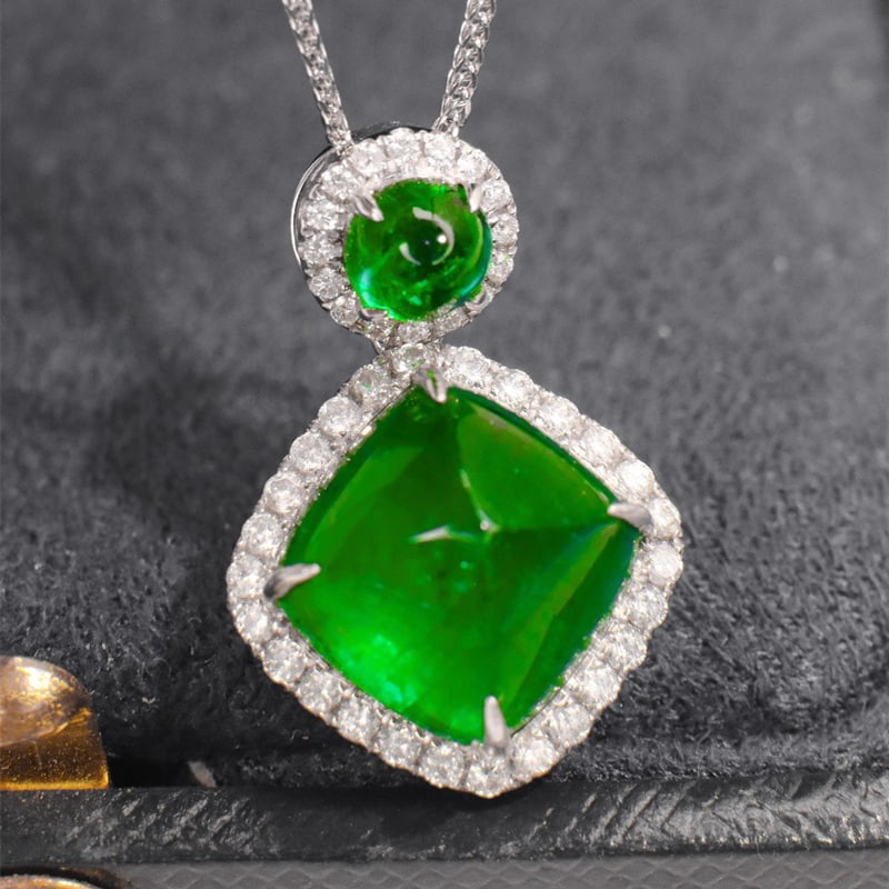 14k Gold 6.38 Ctw Vivid Green Natural Emerald & Diamond Pendant( Without Chain ): Ref:230939237 // gold content:14k gold // main gemstone:emerald // shape:suger-loaf // carat weight:6. 1ct // color:vivid green // treatment:natural // // adjacent gemstone 2 : diamond // shape:round