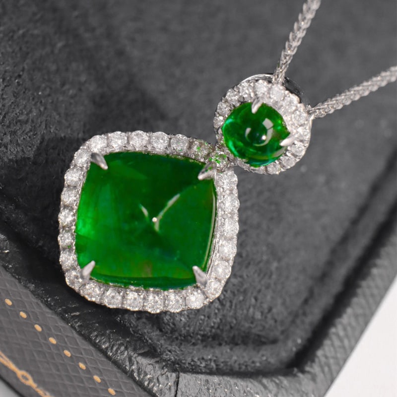 14k Gold 6.38 Ctw Vivid Green Natural Emerald & Diamond Pendant( Without Chain ) - 4