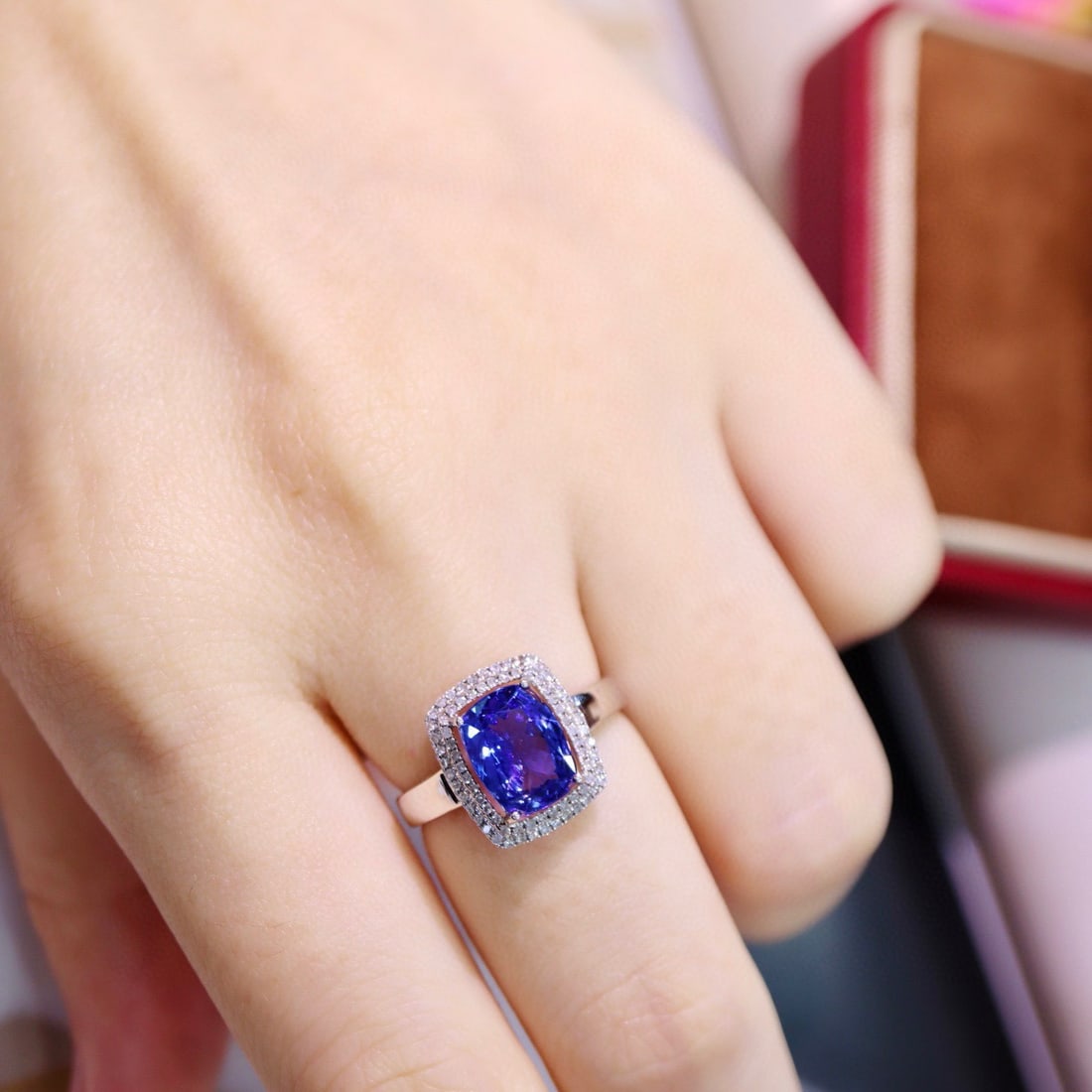 14k Gold 3.37 Ctw Natural Tanzanite & Diamond Ring - 3