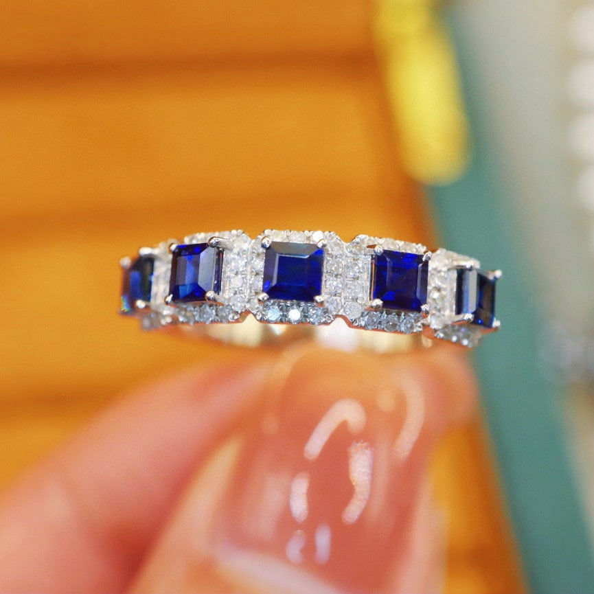 14k Gold 1.23 Ctw Vivid Blue Natural Sapphire & Diamond Ring: Ref:230940032 // gold content:14k gold // ring size:7. 25us // // main gemstone:sapphire // shape:square // carat weight:1. 02ct // color:vivid blue // treatment:natural // // adjacent gemstone 2