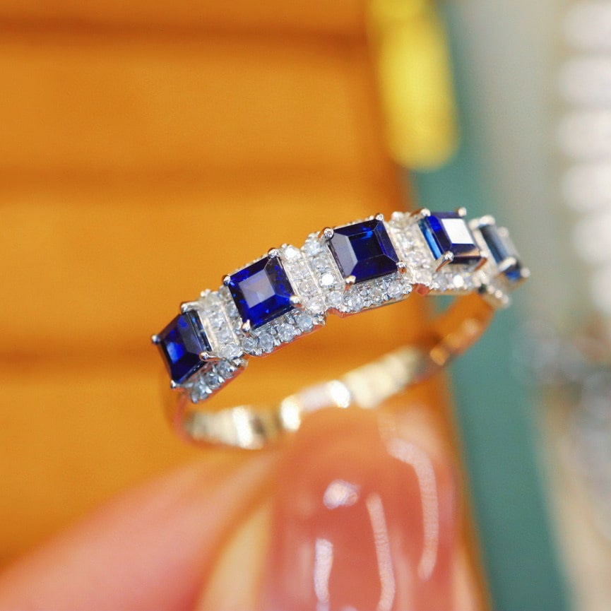 14k Gold 1.23 Ctw Vivid Blue Natural Sapphire & Diamond Ring - 4