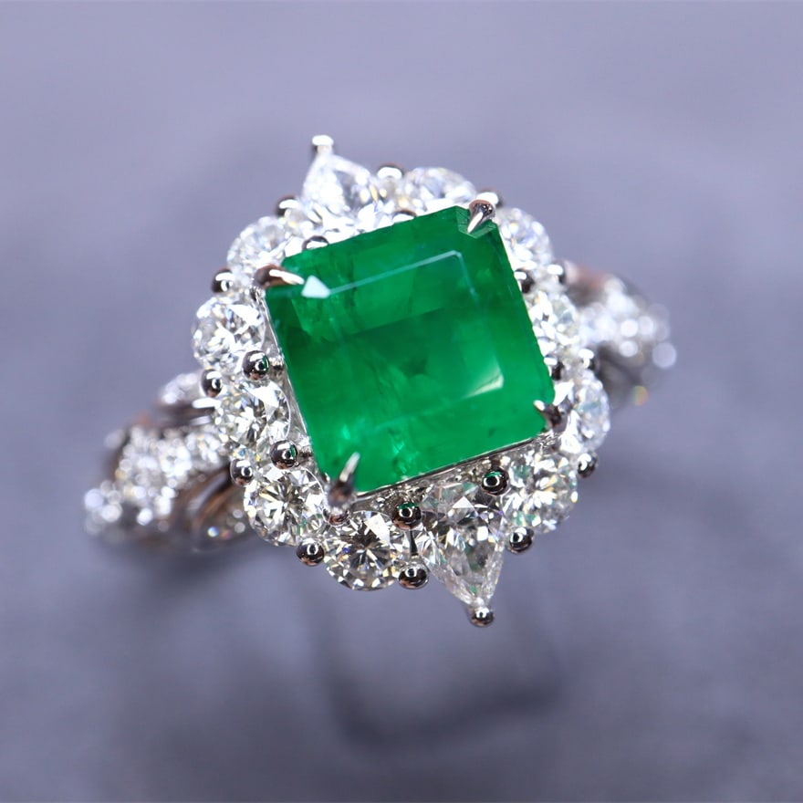 14k Gold 2.07 Ctw Natural Emerald & Diamond Ring - 3