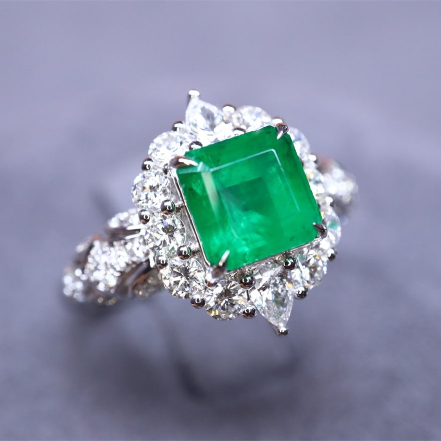 14k Gold 2.07 Ctw Natural Emerald & Diamond Ring - 6