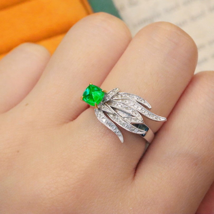 14k Gold 0.73 Ctw Vivid Green Natural Emerald & Diamond Ring - 6