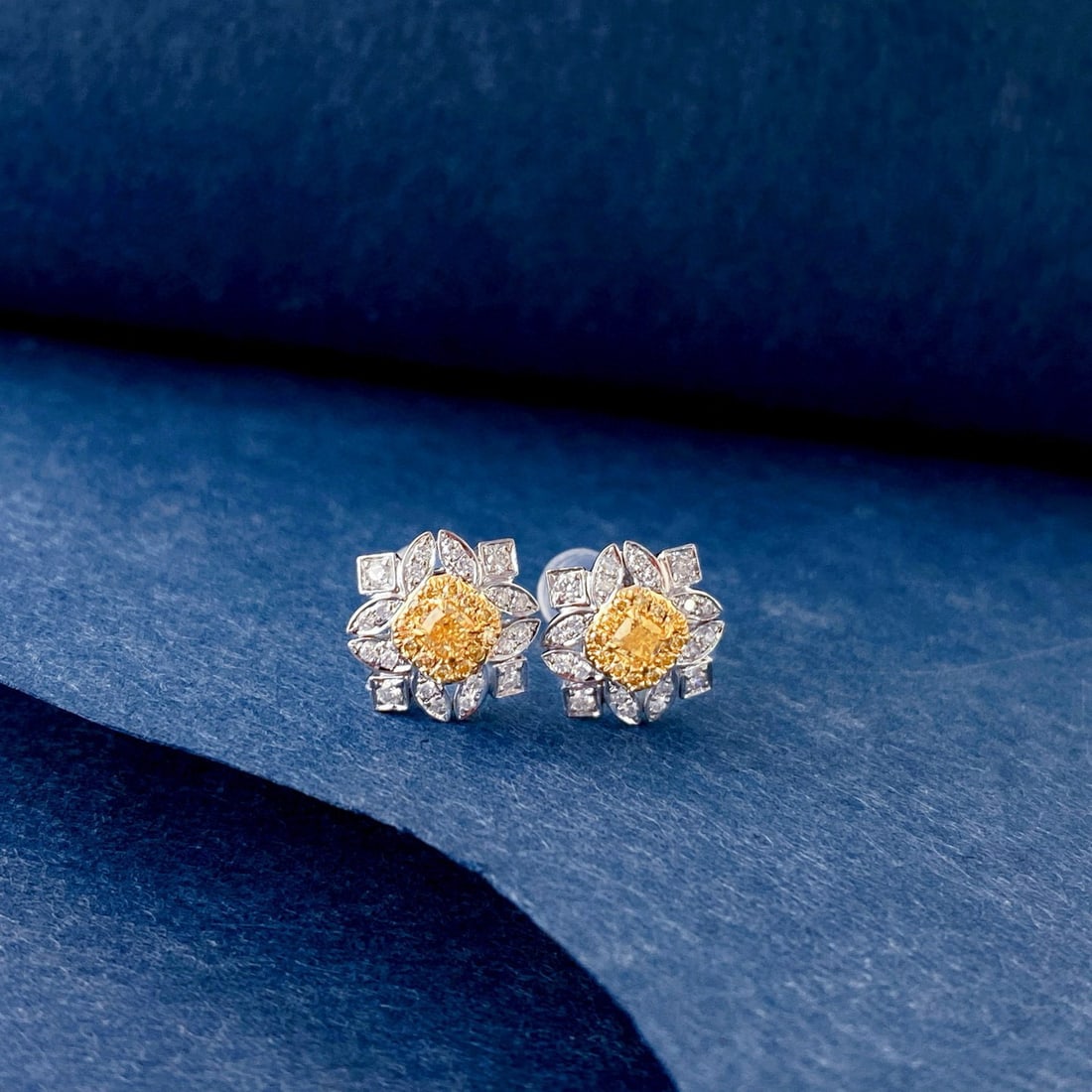 14k Gold 0.62 Ctw Natural Yellow Diamond & Diamond Earrings - 2