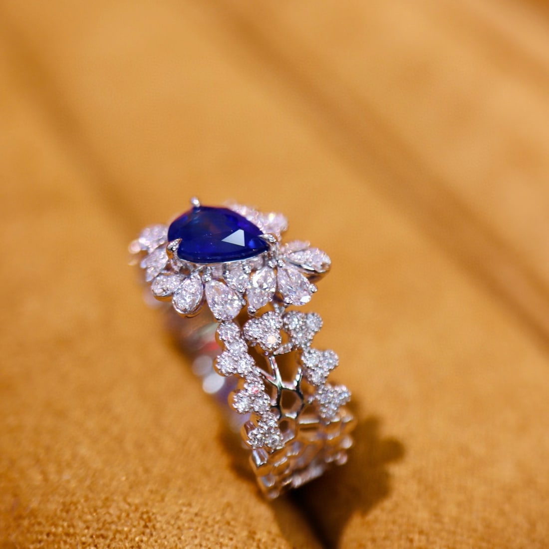 14k Gold 1.01 Ctw Natural Sapphire & Diamond Ring - 4