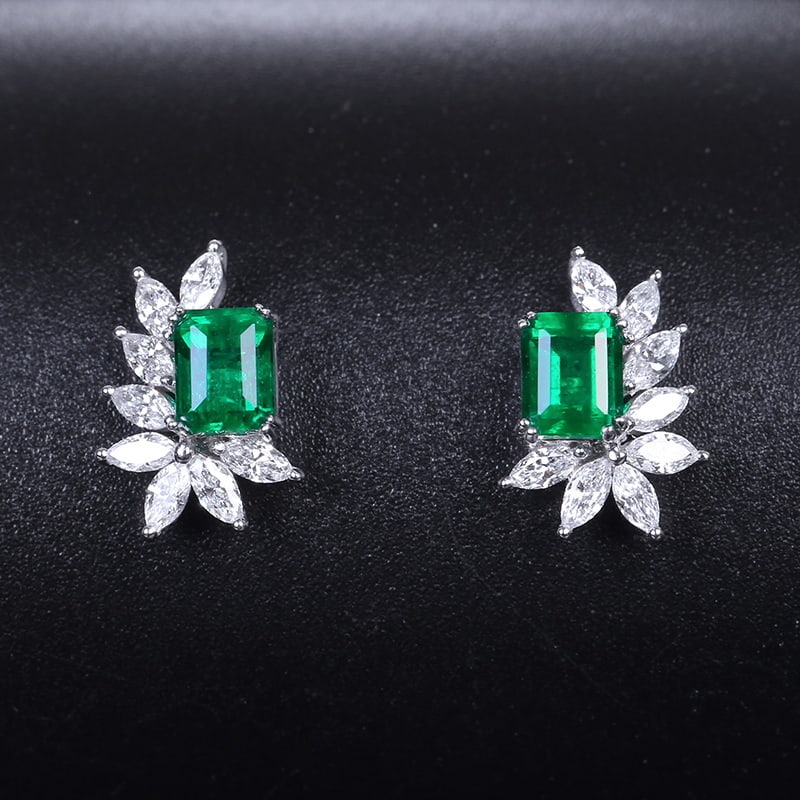 14k Gold 1.12 Ctw Natural Emerald & Diamond Earrings: Ref:230940055 // gold content:14k gold // main gemstone:emerald // shape:octagonal // carat weight:0. 75ct // color:muzo green // treatment:natural // // adjacent gemstone 2 : diamond // shape:marquis