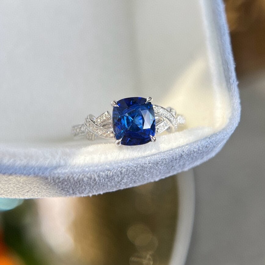 14k Gold 2.06 Ctw Natural Sapphire & Diamond Ring: Ref:230940058 // gold content:14k gold // ring size:7. 25us // // main gemstone:sapphire // shape:cushion // carat weight:1. 91ct // color:royal blue // treatment:natural // // adjacent gemstone 2