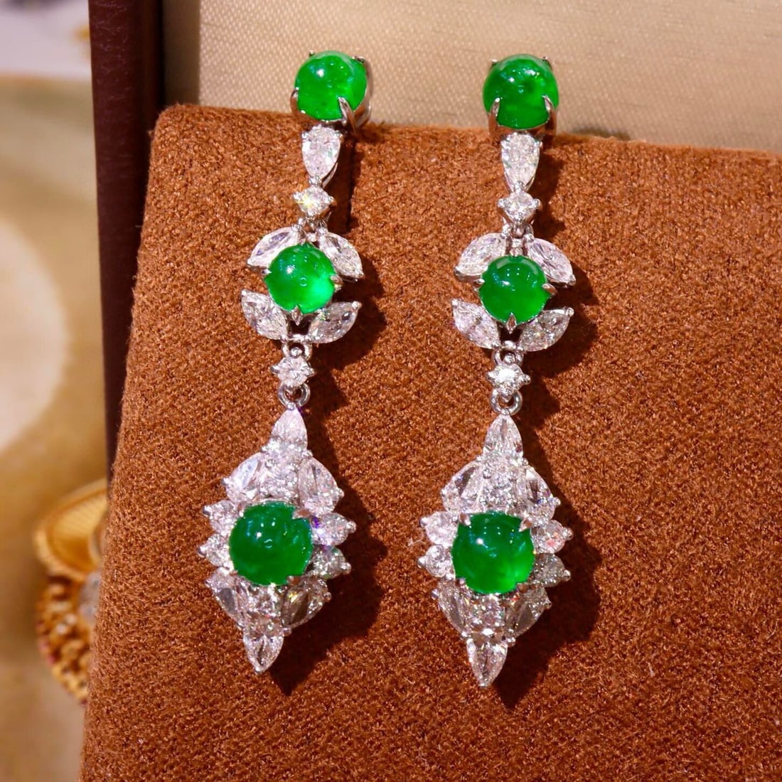 14k Gold 5.87 Ctw Vivid Green Natural Emerald & Diamond Earrings: Ref:230940095 // gold content:14k gold // main gemstone:emerald // shape:round // carat weight:3. 60ct // color:vivid green // treatment:natural // cut grade:g // // adjacent gemstone 2 : diamond