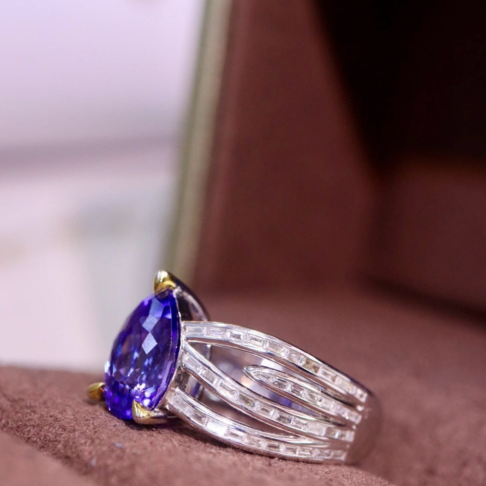 14k Gold 3.03 Ctw Natural Tanzanite & Diamond Ring - 2