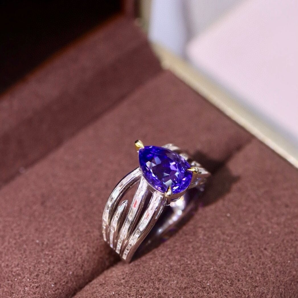 14k Gold 3.03 Ctw Natural Tanzanite & Diamond Ring - 3