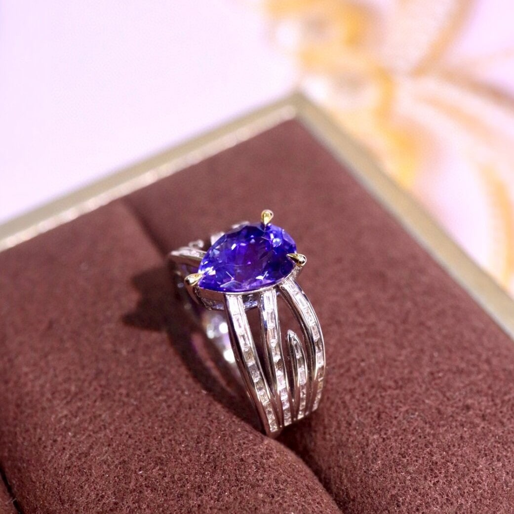 14k Gold 3.03 Ctw Natural Tanzanite & Diamond Ring - 4