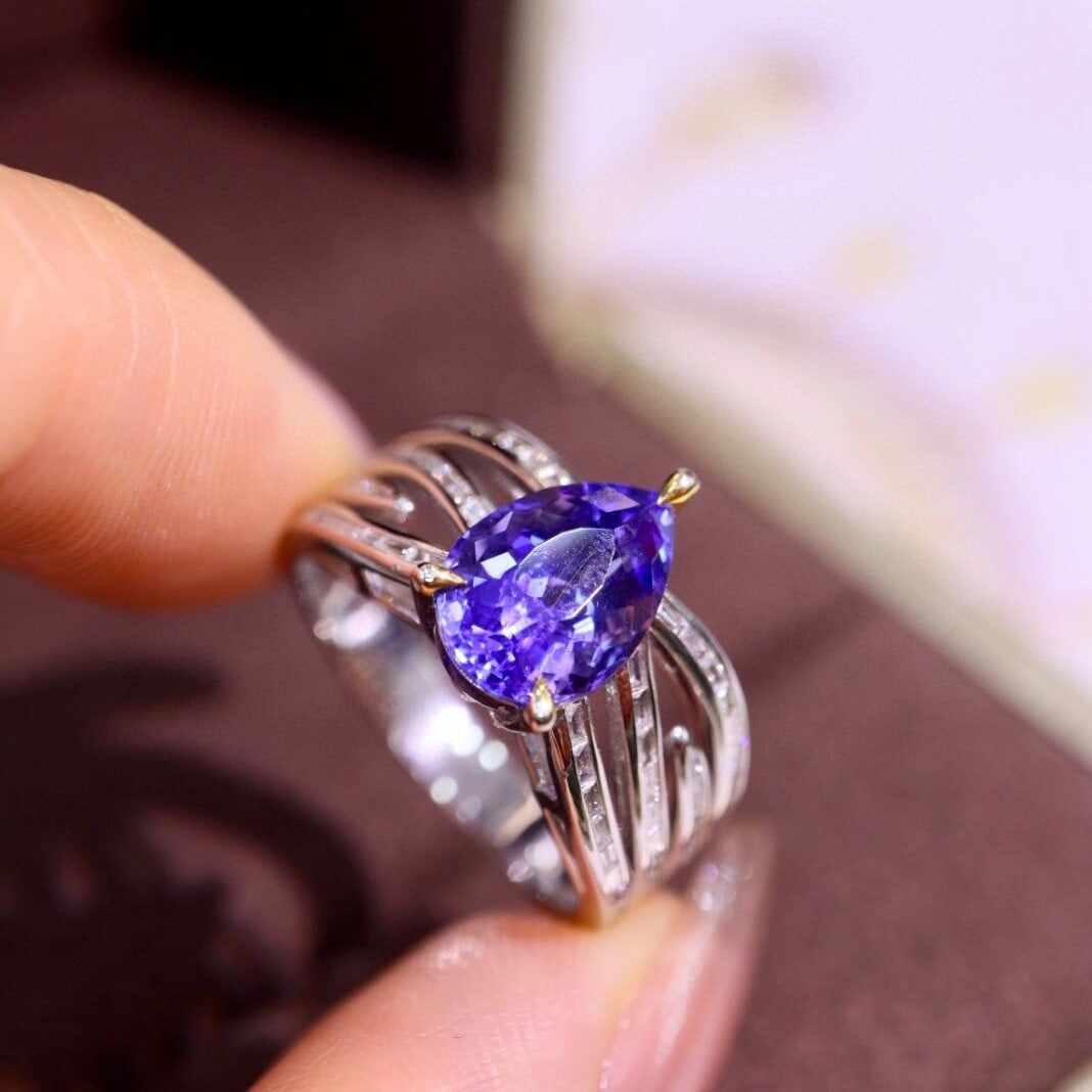 14k Gold 3.03 Ctw Natural Tanzanite & Diamond Ring - 6