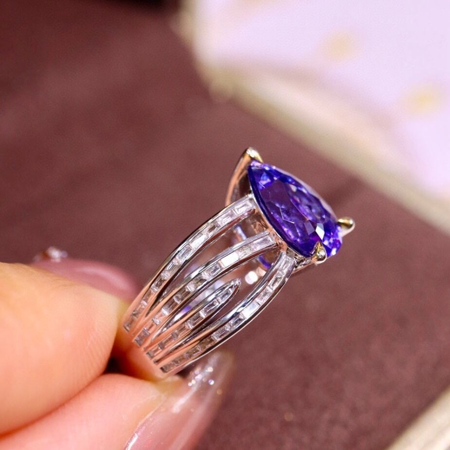 14k Gold 3.03 Ctw Natural Tanzanite & Diamond Ring - 7