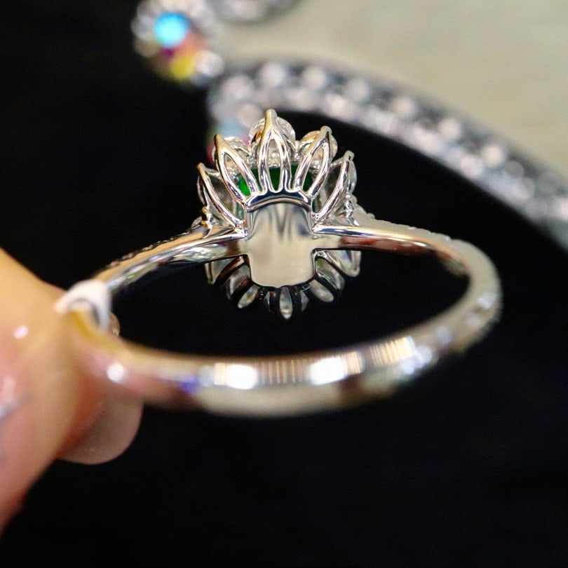 14k Gold 1.35 Ctw Vivid Green Natural Emerald & Diamond Ring - 4