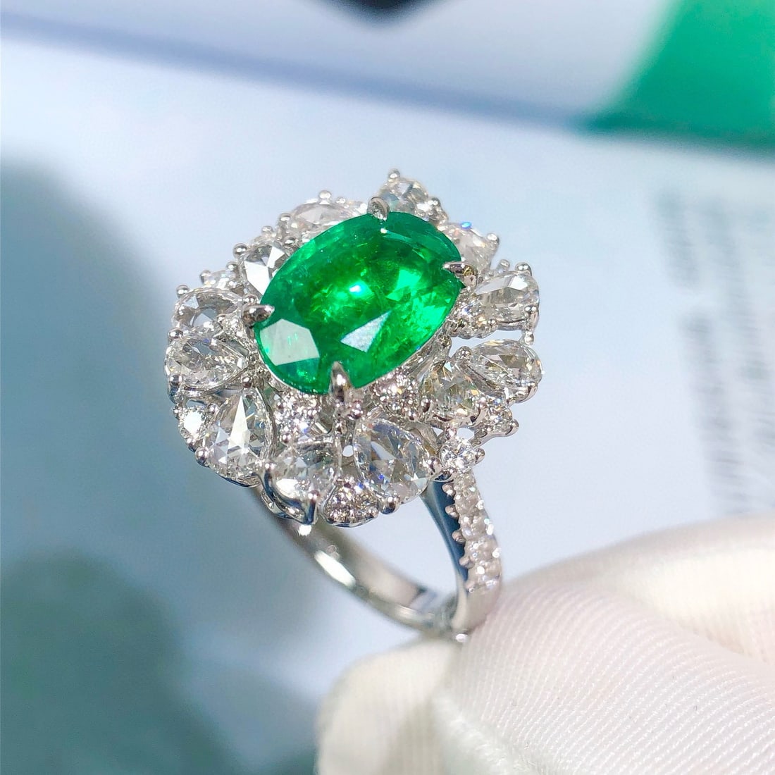 14k Gold 3.28 Ctw Vivid Green Natural Emerald & Diamond Ring/pendant( Without Chain ) - 6