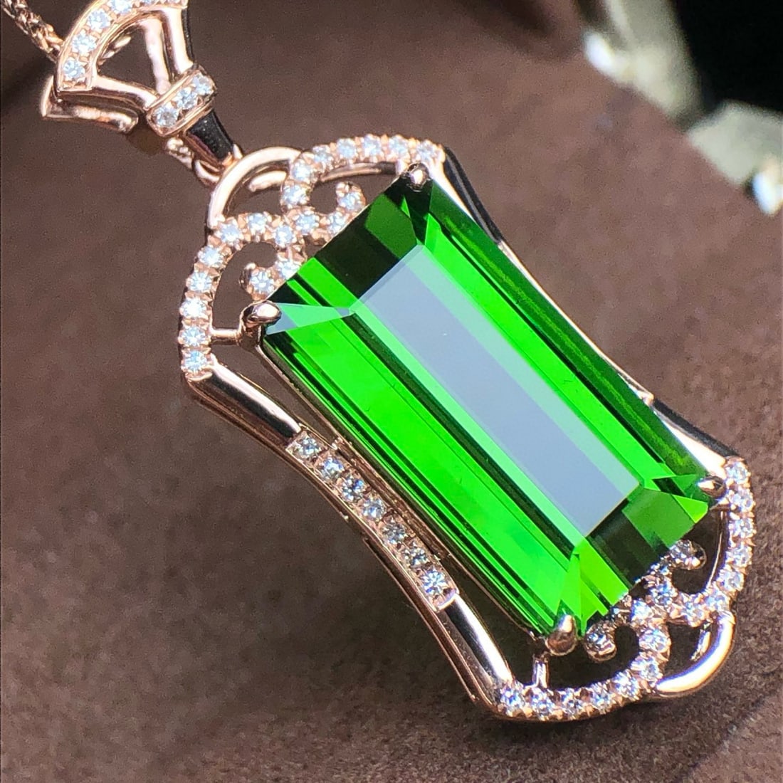 14k Gold 9.8 Ct Natural Tourmaline & Diamond Pendant( Without Chain ) - 2