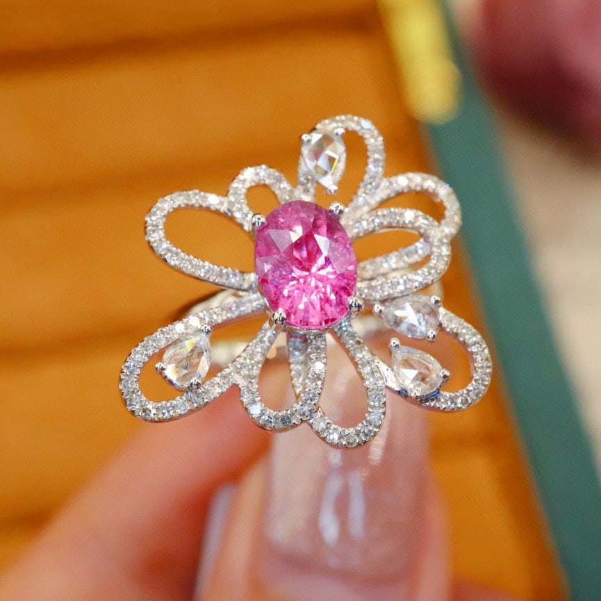 14k Gold 1.94 Ctw Natural Padparadscha Sapphire & Diamond Ring - 3