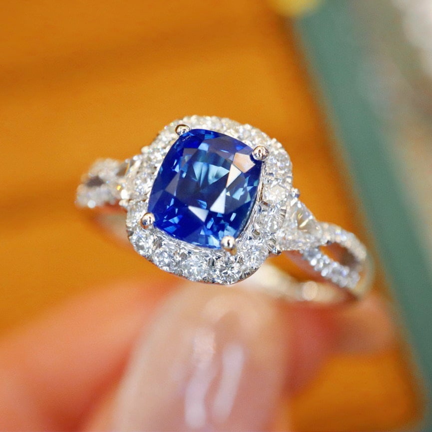 14k Gold 1.60 Ctw Natural Sapphire & Diamond Ring - 2