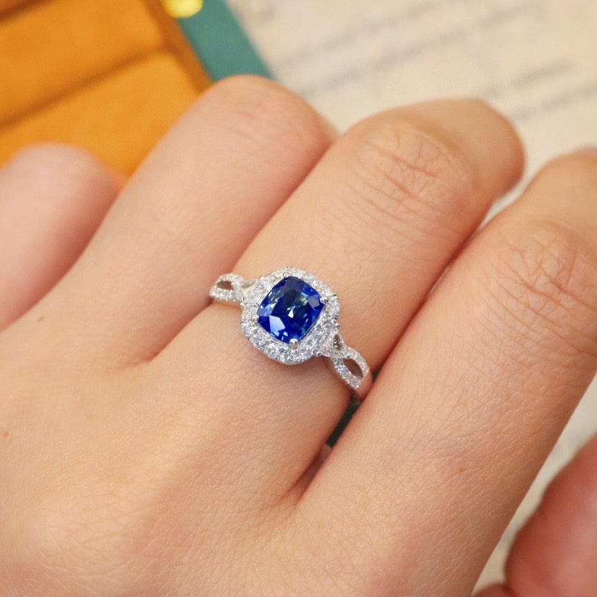 14k Gold 1.60 Ctw Natural Sapphire & Diamond Ring - 5