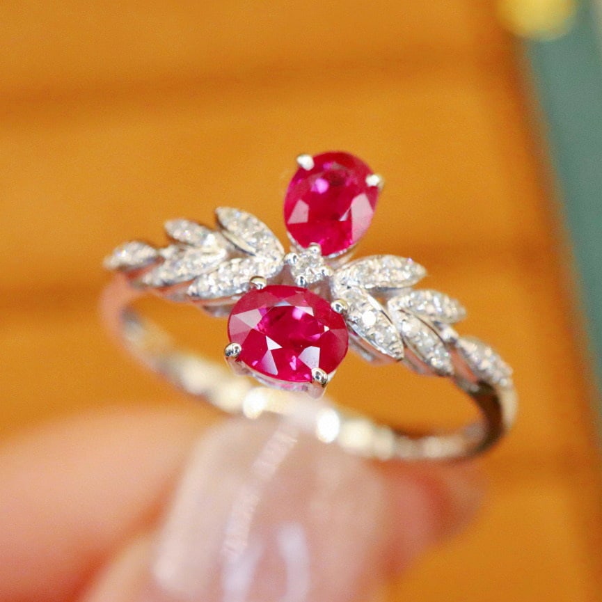 14k Gold 0.7 Ctw Natural Ruby & Diamond Ring - 4