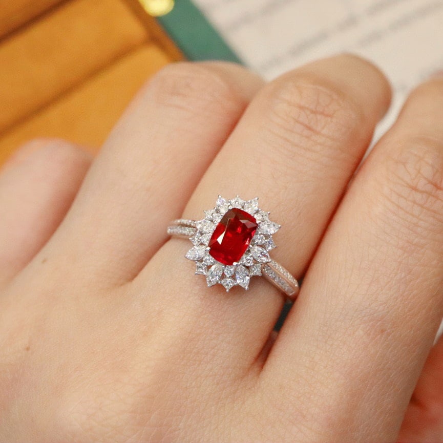 14k Gold 1.60 Ctw Natural Ruby & Diamond Ring - 5