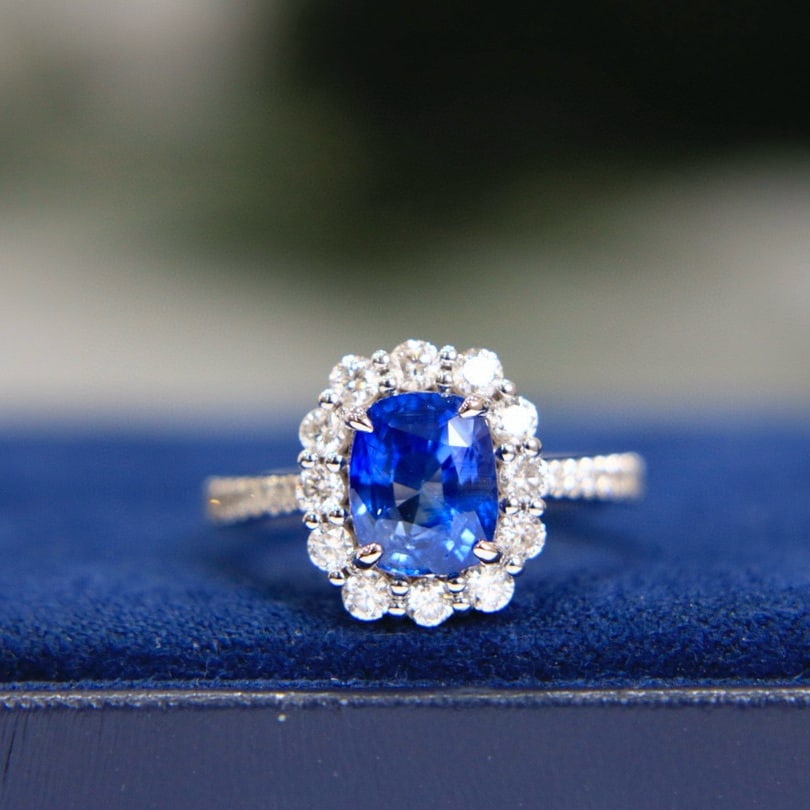 14k Gold 3.91 Ctw Natural Sapphire & Diamond Ring: Ref:230940160 // gold content:14k gold // ring size:7. 25us // // main gemstone:sapphire // shape:cushion // carat weight:3. 17ct // color:cornflower blue // treatment:natural // // adjacent