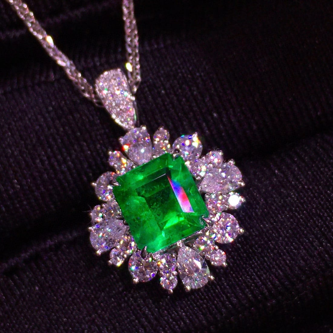 14k Gold 1.5 Ct Vivid Green Natural Emerald & Diamond Ring/pendant( Without Chain ) - 6