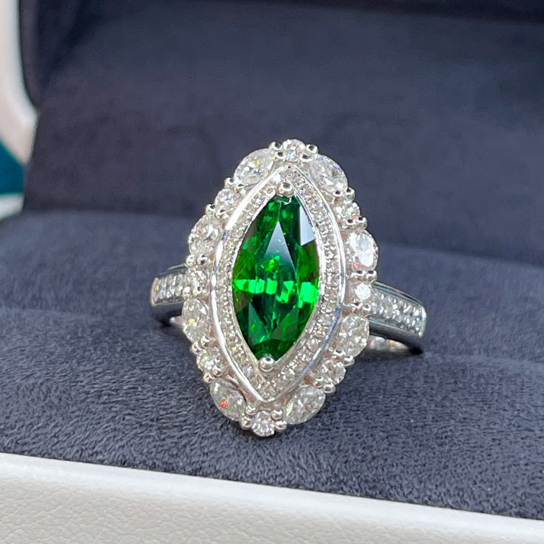 14k Gold 2.06 Ct Vivid Green Natural Tsavorite & Diamond Ring/pendant( Without Chain ): Ref:230940177 // gold content:14k gold // ring size:7. 25us // // main gemstone:tsavorite // shape:marquise // carat weight:2. 06ct // color:vivid green // treatment:natural // // adjacent gemstone 2