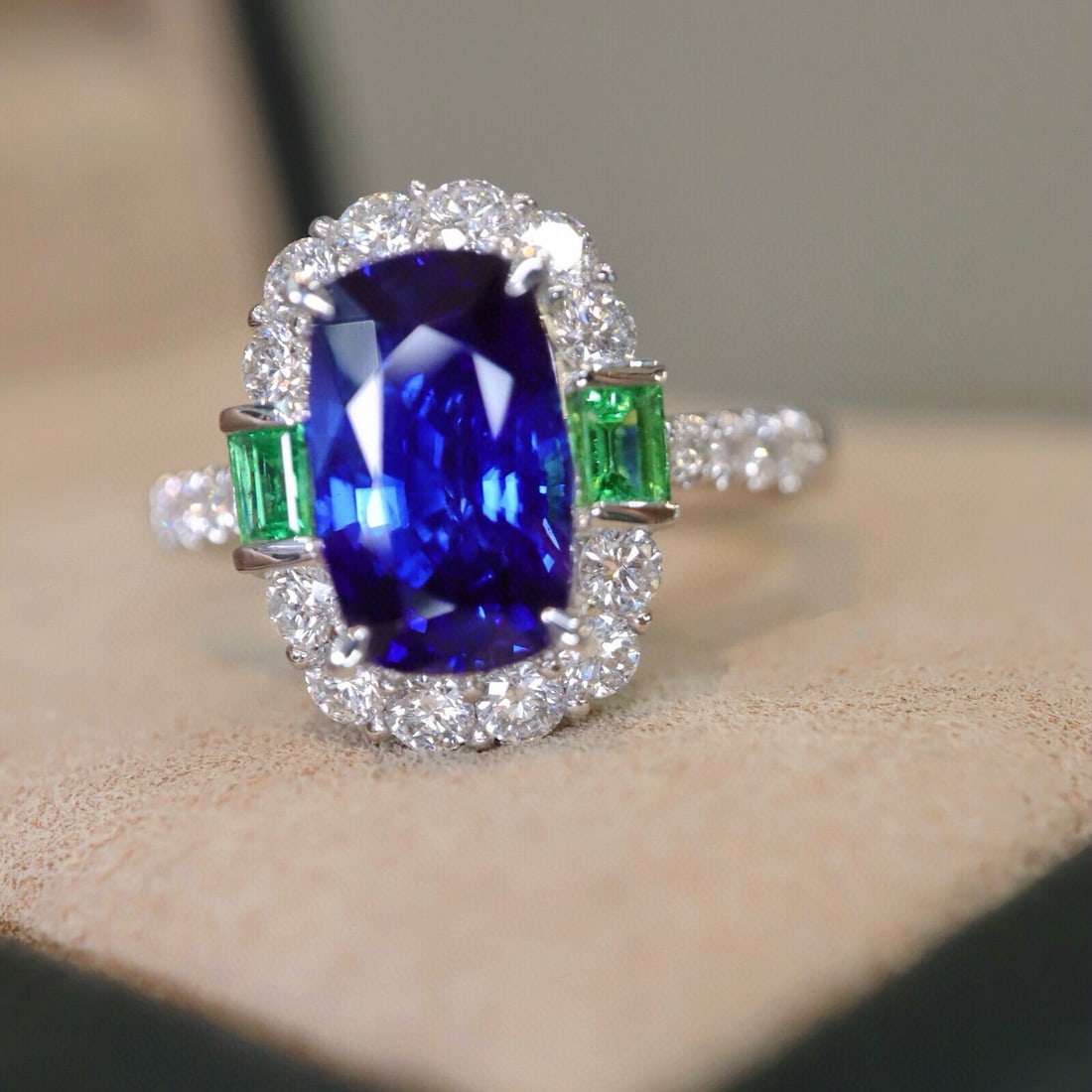 14k Gold 2.92 Ctw Natural Sapphire & Diamond Ring - 2