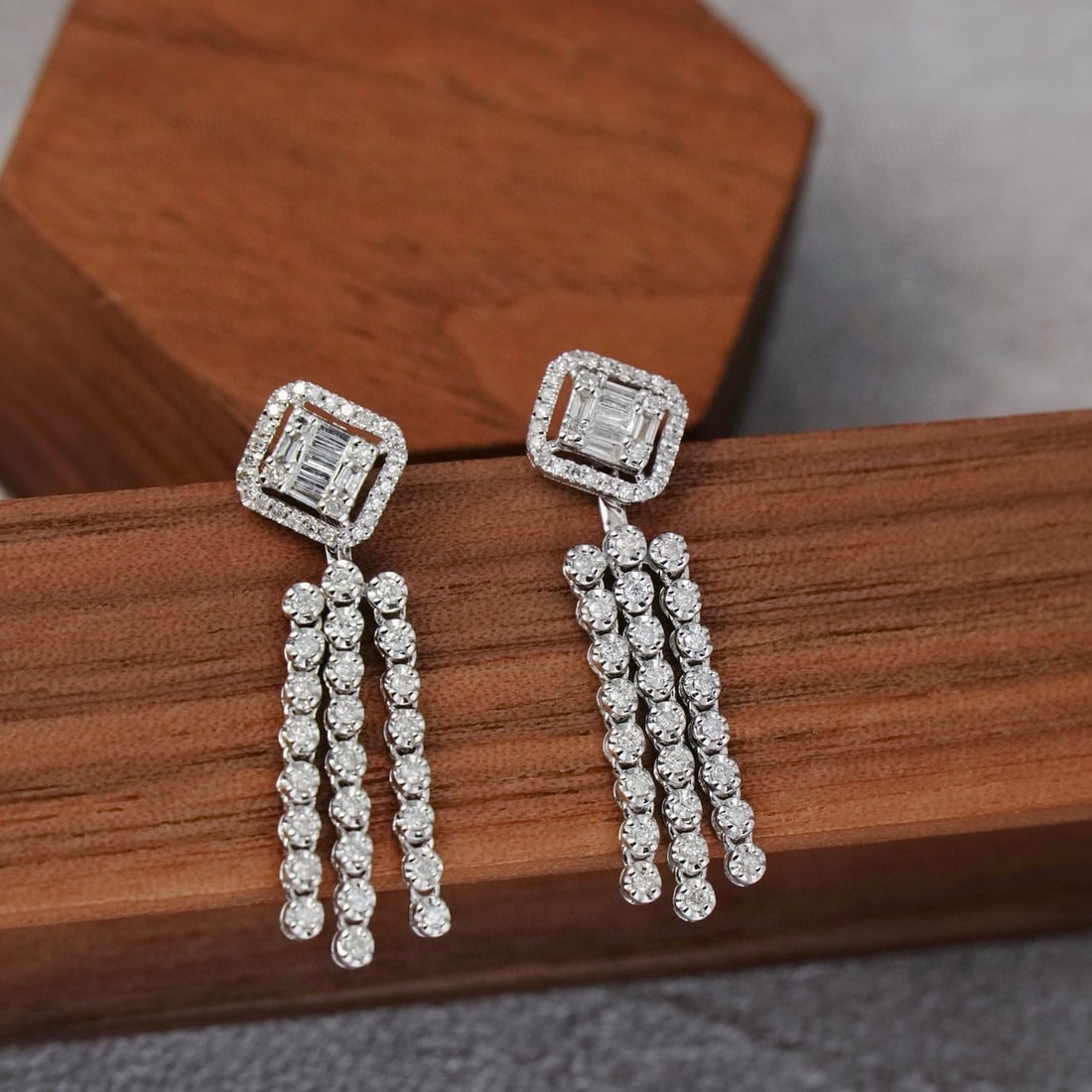 14k Gold 1.16 Ct Natural H Diamond Earrings - 4