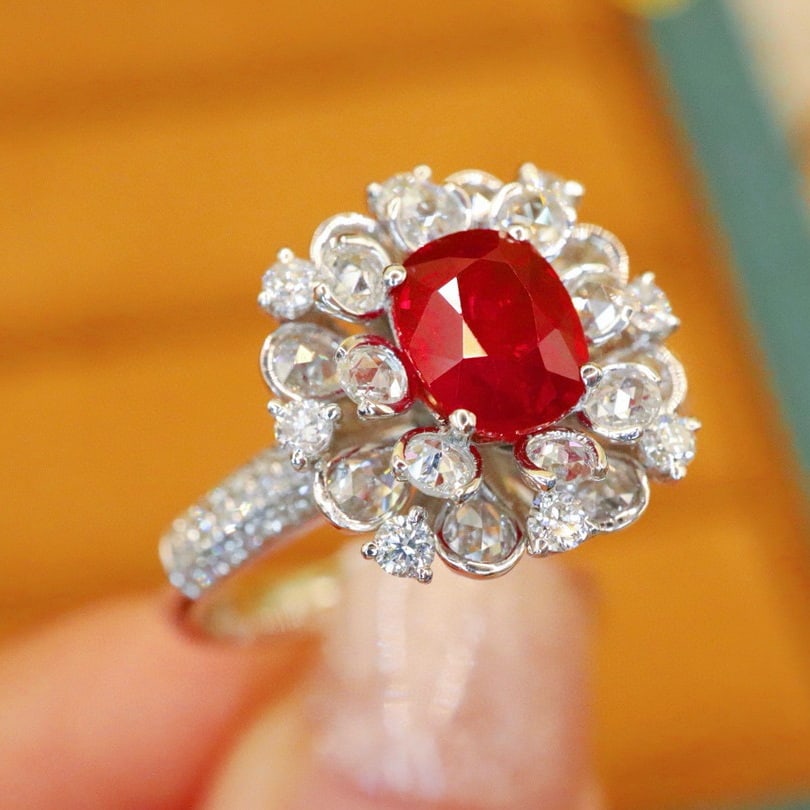 14k Gold 1.82 Ctw Natural Ruby & Diamond Ring - 3